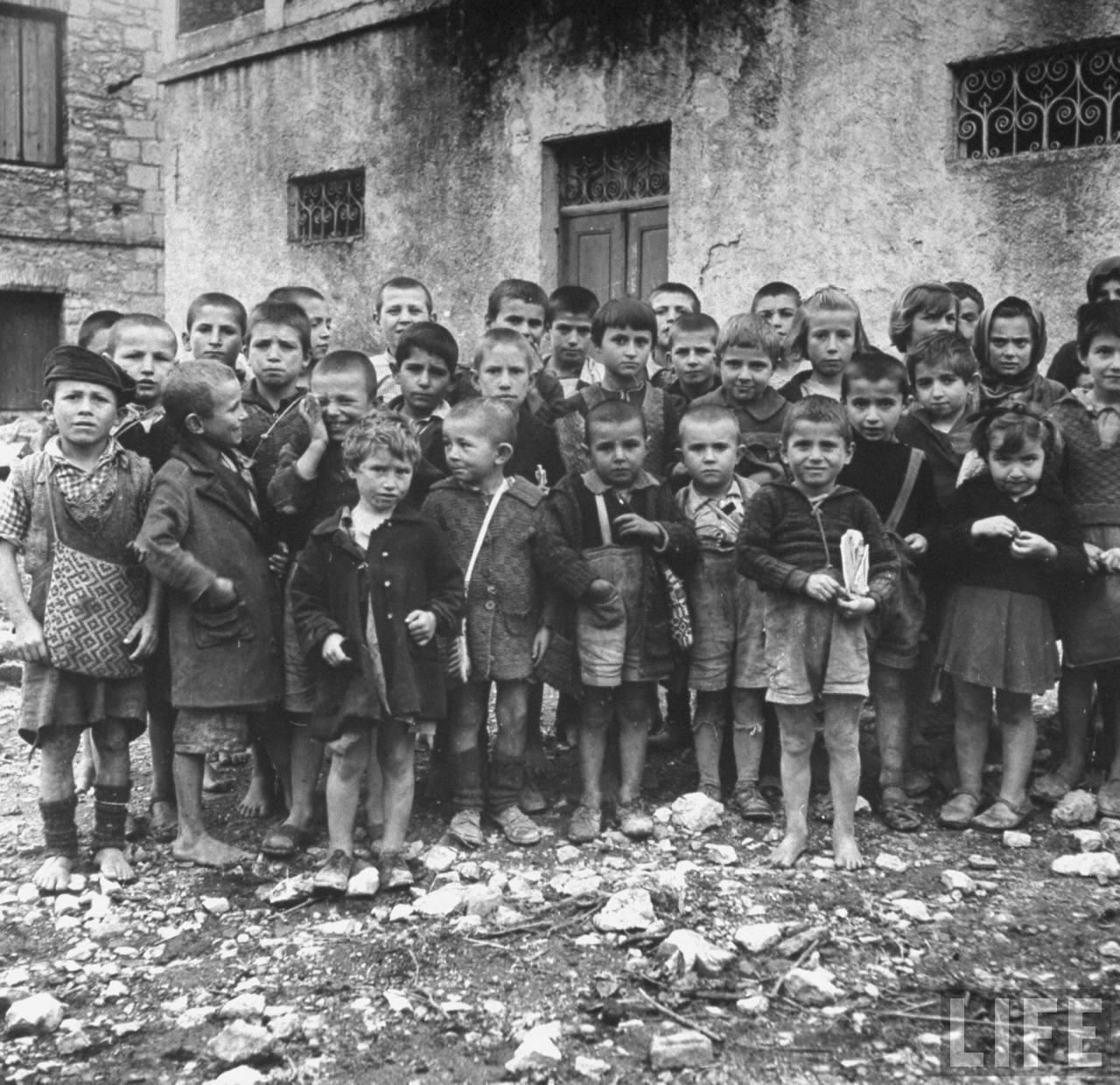 Enfants grecs pendant la Deuxième Guerre mondiale